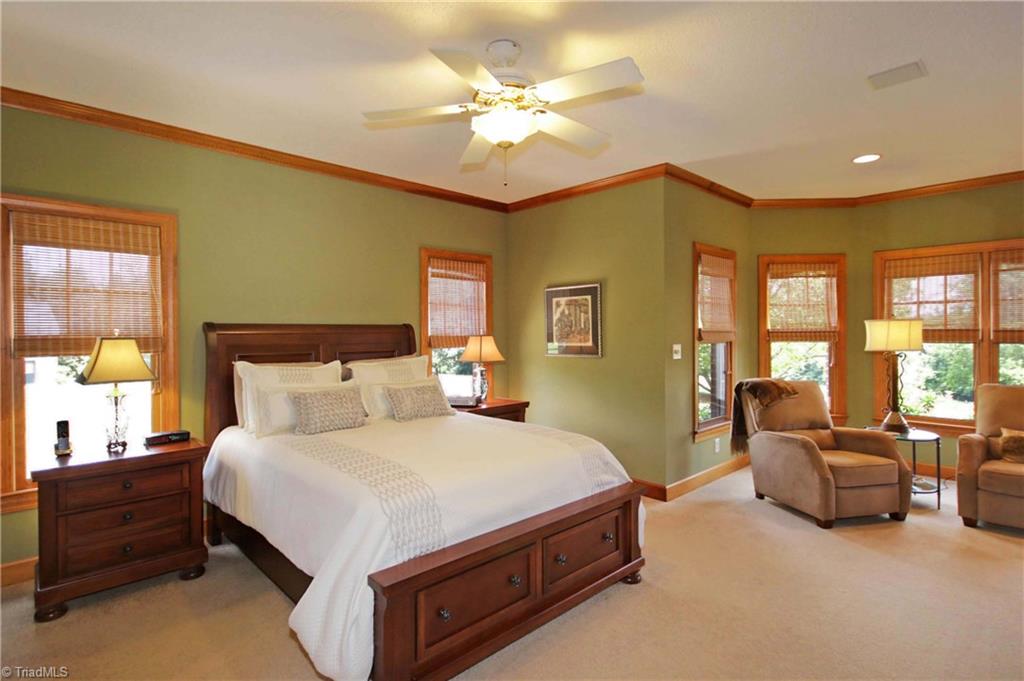 1336 Friendship Road Statesville, NC 28625 - Photo 9 of 24 Gallery Image 9