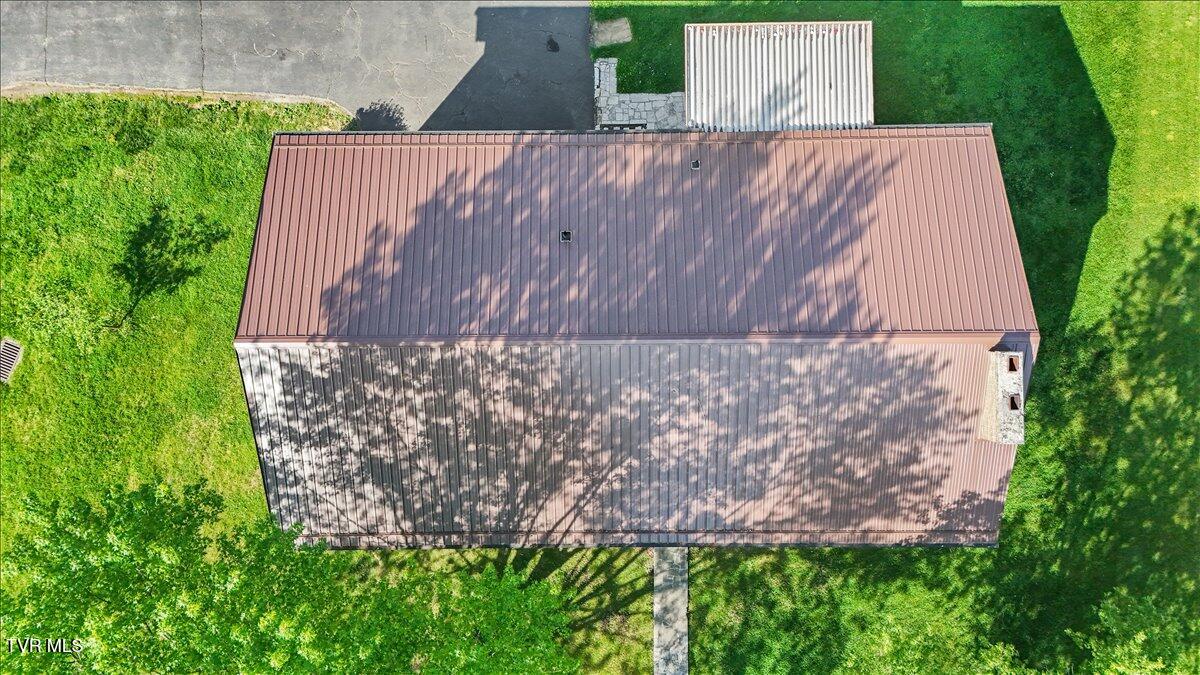 263 Fain Road Blountville, TN 37617 - Photo 4 of 51 44-DJI_20260418100416_0497_D
