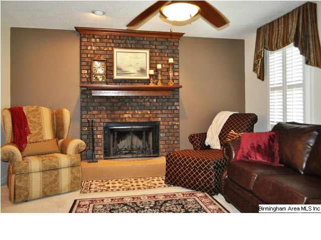 930 5th Court Northwest Alabaster, AL 35007 - Photo 5 of 32