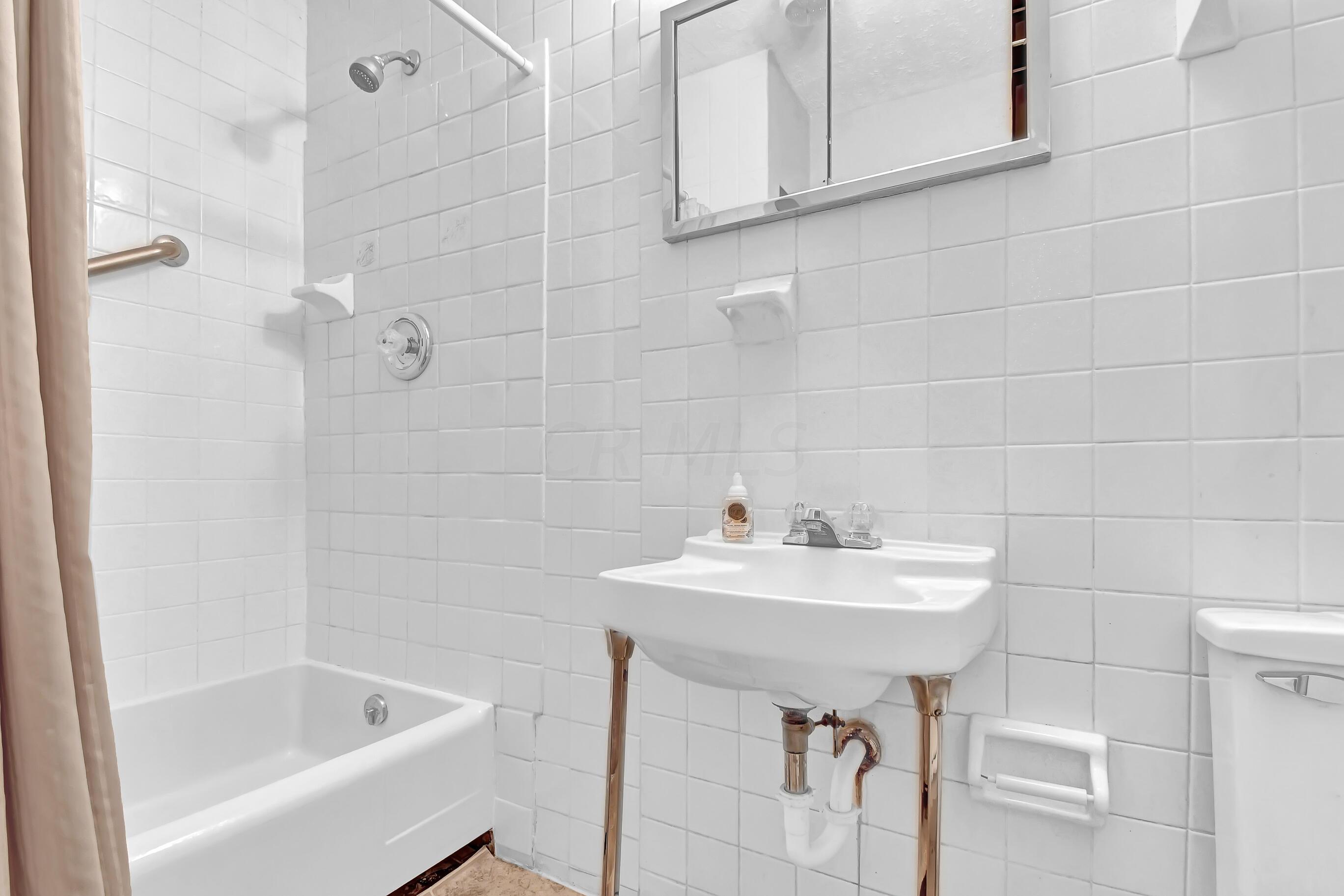 1918 Sale Road Columbus, OH 43224 - Photo 20 of 39 Gallery Image 20