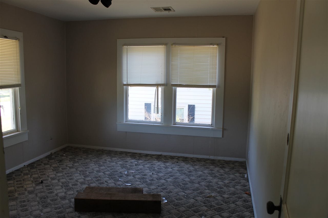 1128 Elm Street Perry, OK 73077 - Photo 10 of 13 Gallery Image 10