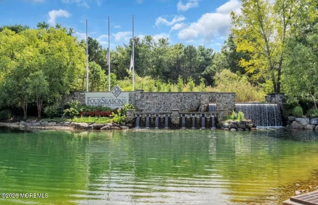 $499,900 | 11 Brightwinds Court, Lakewood, NJ 08701