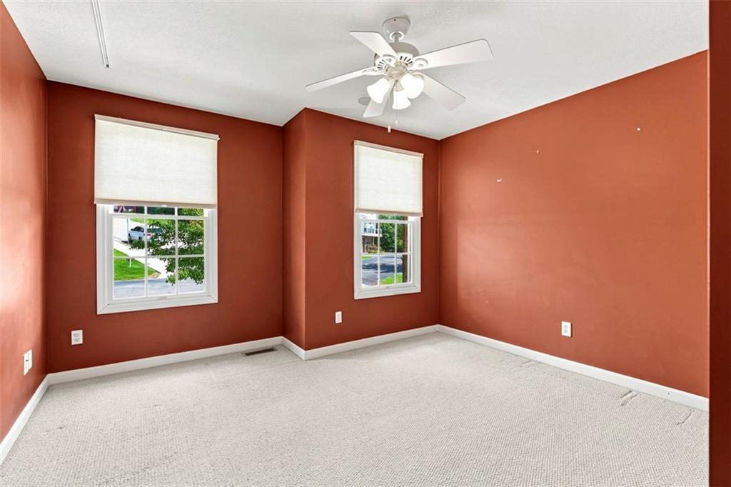 92 Castle View Drive McKees Rocks, PA 15136 - Photo 20 of 27 Gallery Image 20