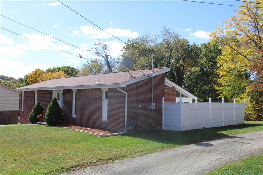 368 Donnell Road Lower Burrell, PA 15068 - Photo 2 of 25 Gallery Image 2