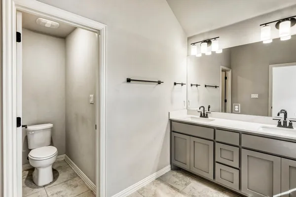 $449,500 | 426 Cold Riv Run, Kyle, TX 78640