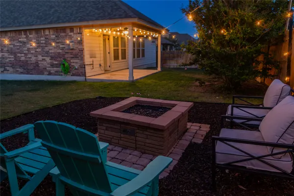 $449,500 | 426 Cold Riv Run, Kyle, TX 78640