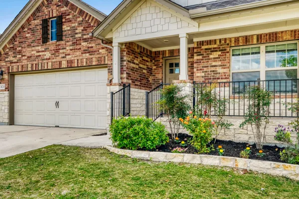 $449,500 | 426 Cold Riv Run, Kyle, TX 78640