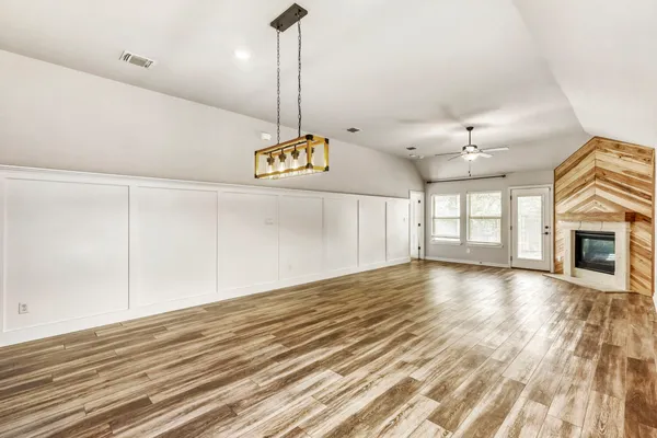 $449,500 | 426 Cold Riv Run, Kyle, TX 78640