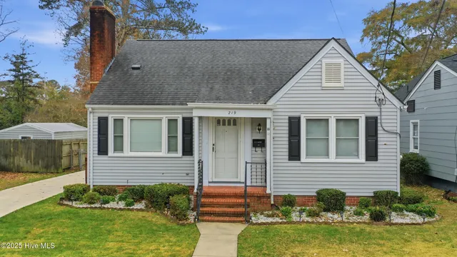 $249,000 | 219 Harrell Street, Elizabeth City, NC 27909