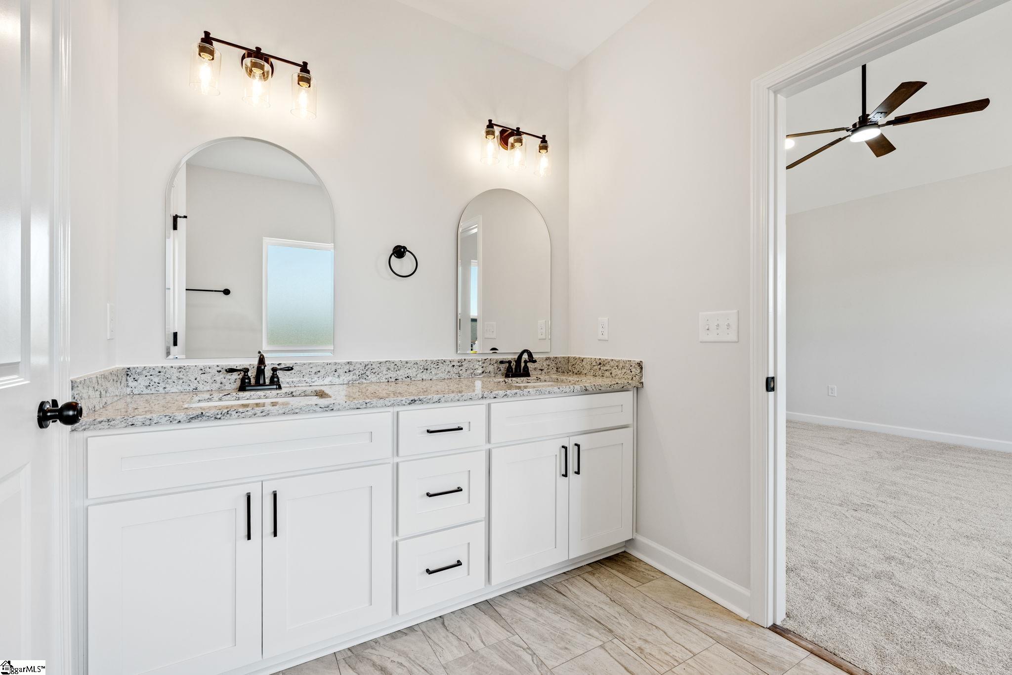 95 Henderson Road Gray Court, SC 29645 - Photo 9 of 21 Gallery Image 9