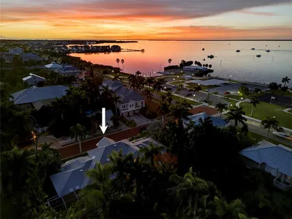 $999,000 | 116 Dolly Street, Punta Gorda, FL 33950