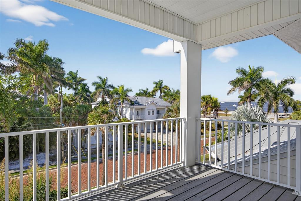 116 Dolly Street Punta Gorda, FL 33950 - Photo 43 of 60 a view of a balcony