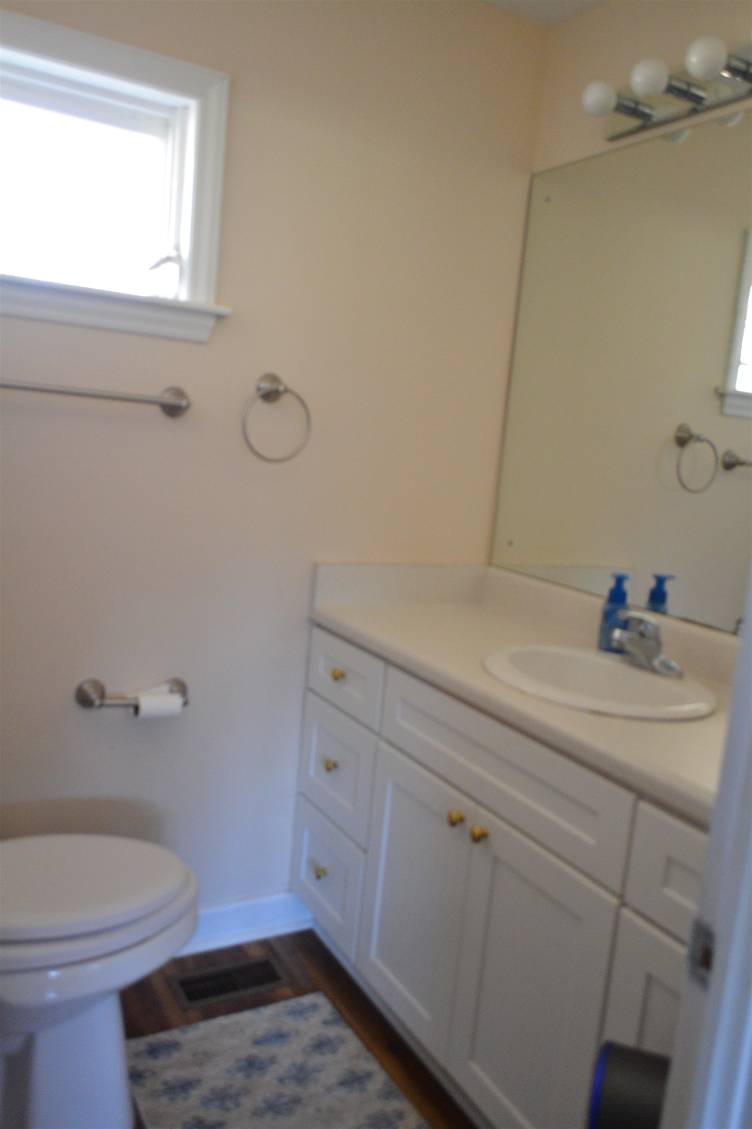325 Johnson Avenue Inman, SC 29349 - Photo 18 of 34