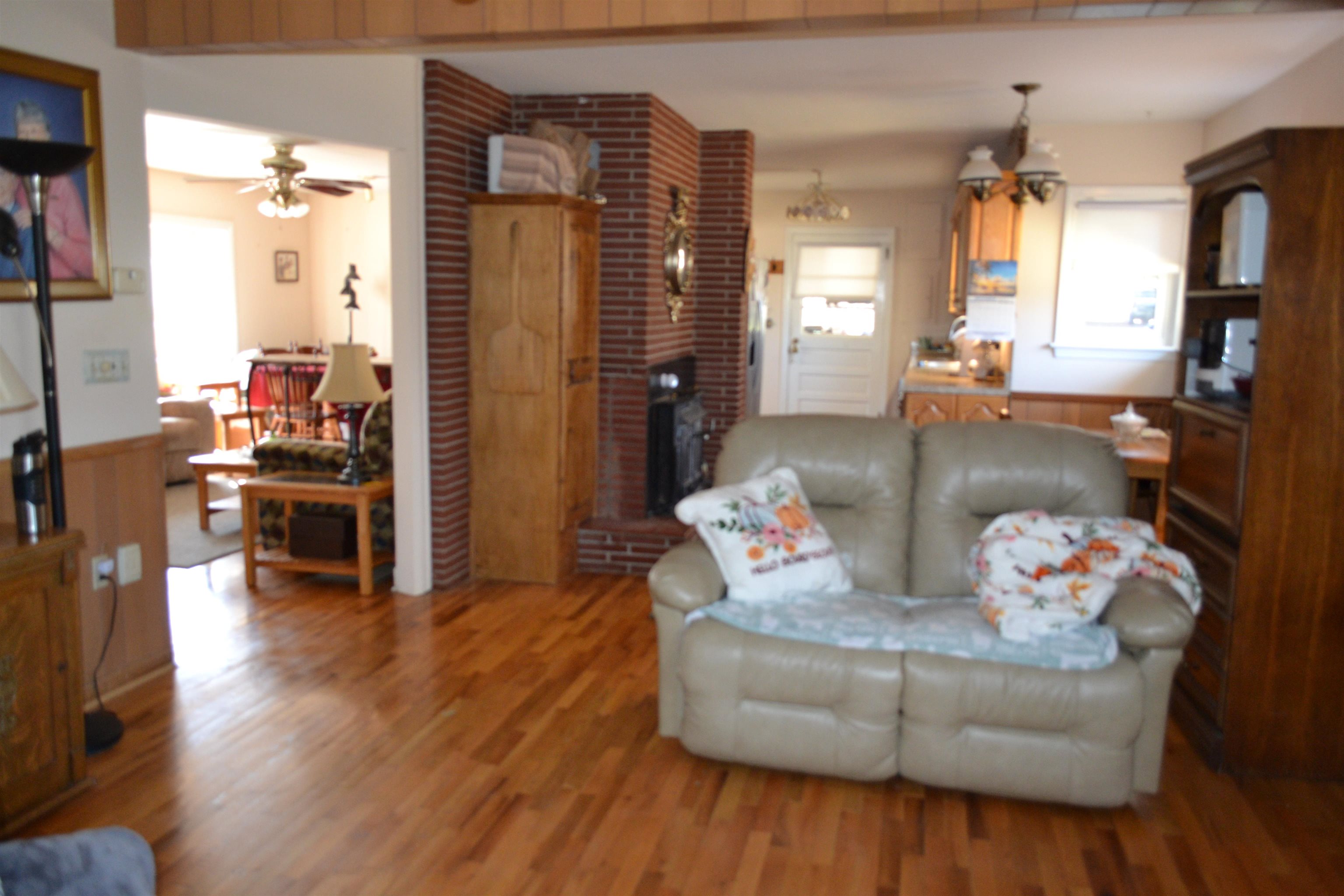 325 Johnson Avenue Inman, SC 29349 - Photo 10 of 34