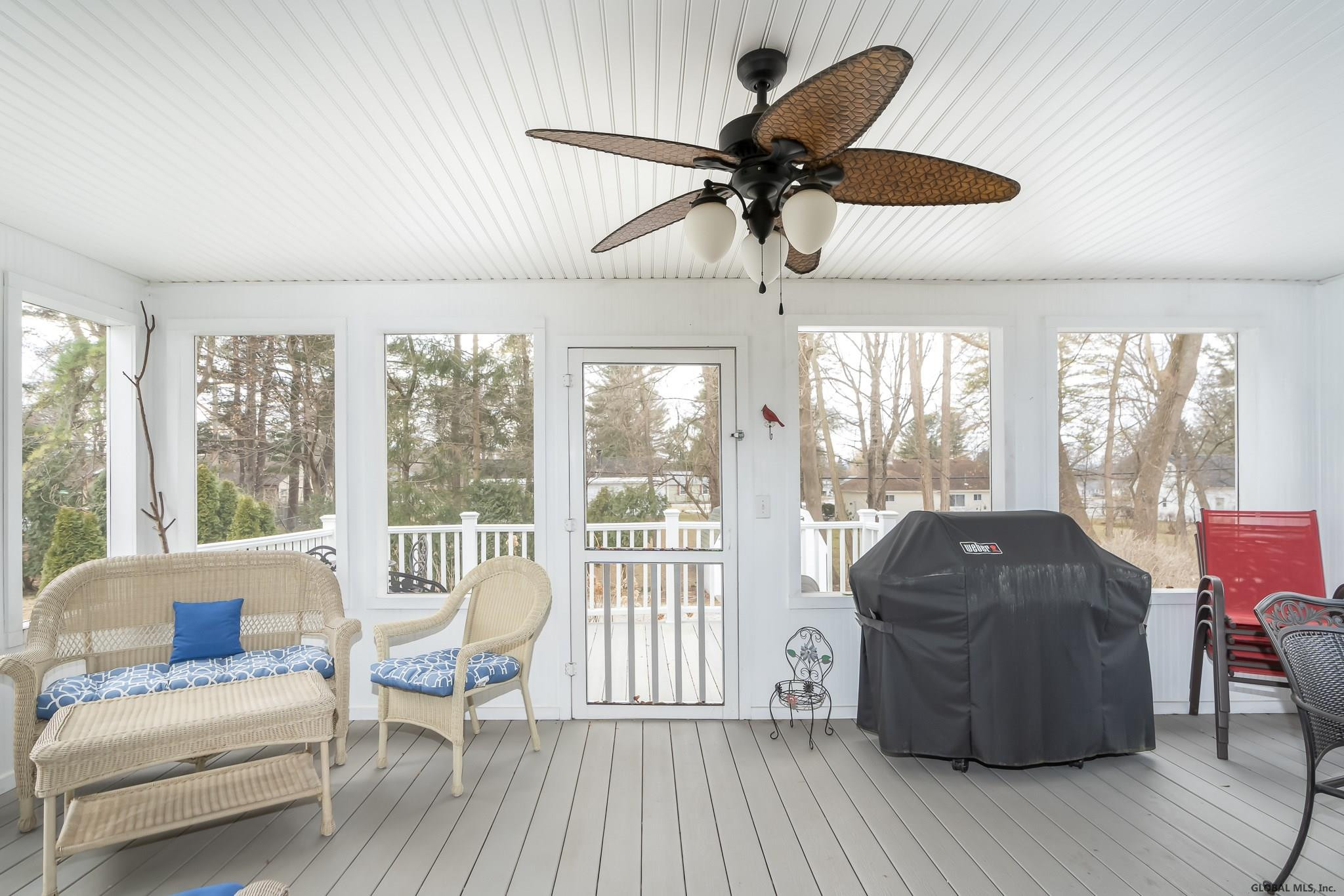 17 Robinhood Road Guilderland, NY 12203 - Photo 16 of 53 Photo 16