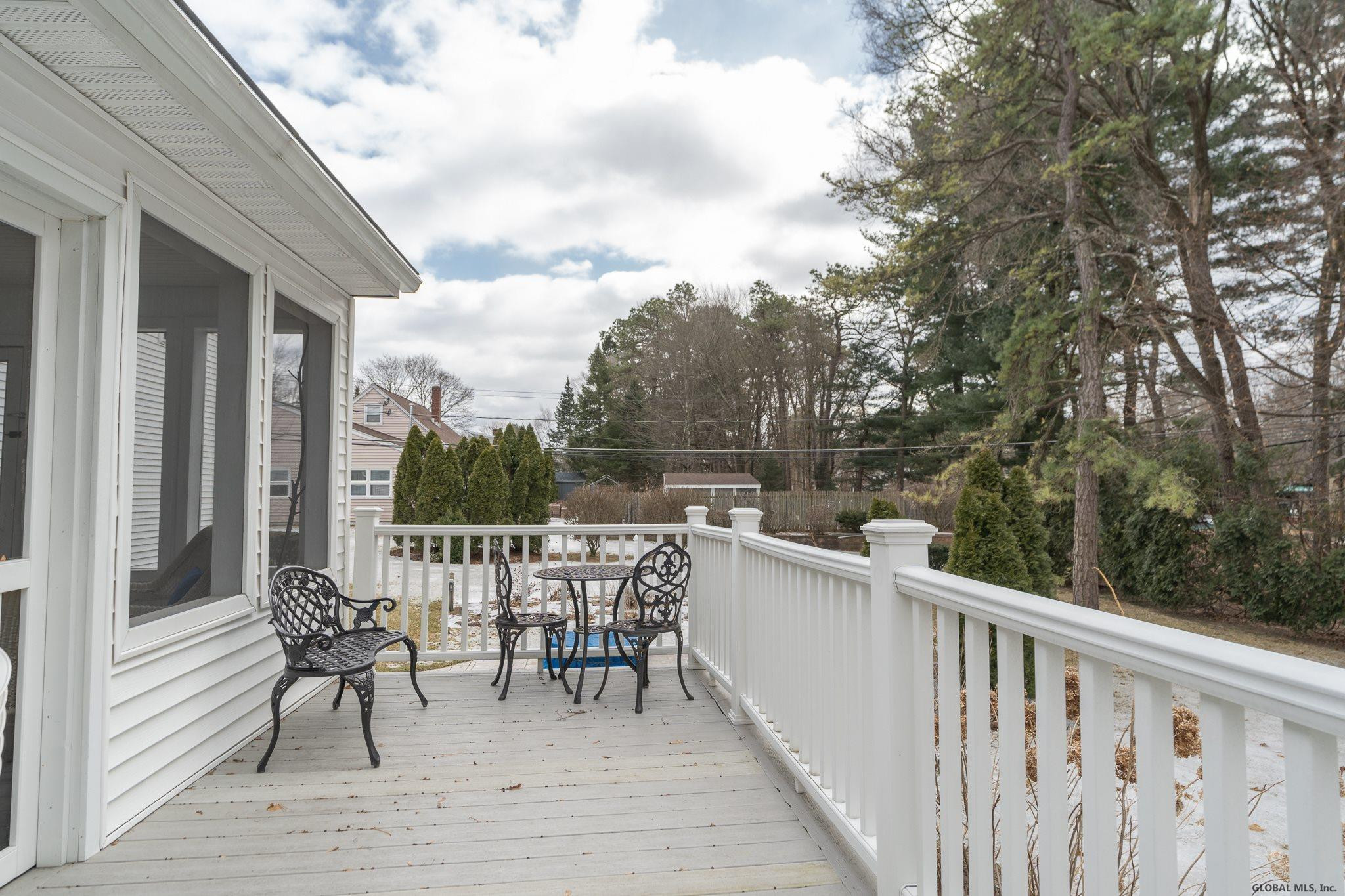 17 Robinhood Road Guilderland, NY 12203 - Photo 48 of 53 Photo 48