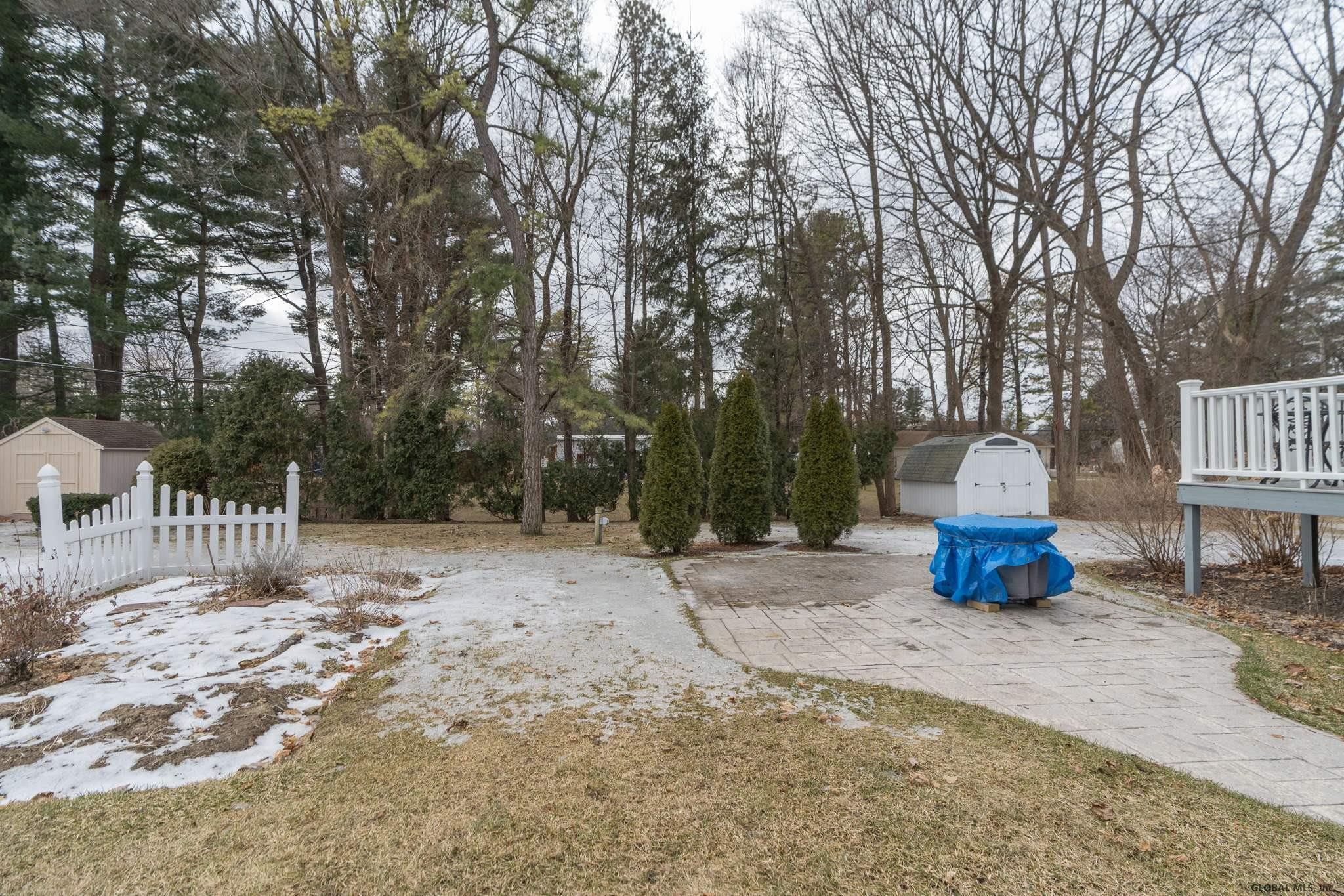17 Robinhood Road Guilderland, NY 12203 - Photo 50 of 53 Photo 50