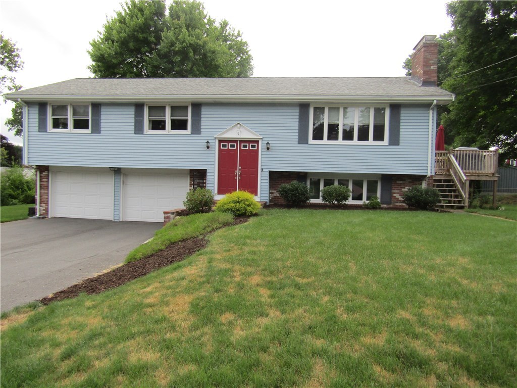 9 Rolling Acres Drive Cumberland, RI 02864 - Photo 1 of 31 Gallery Image 1