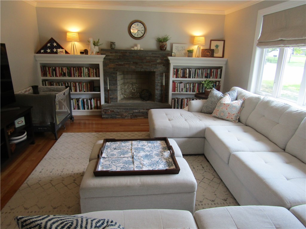 9 Rolling Acres Drive Cumberland, RI 02864 - Photo 5 of 31 Gallery Image 5