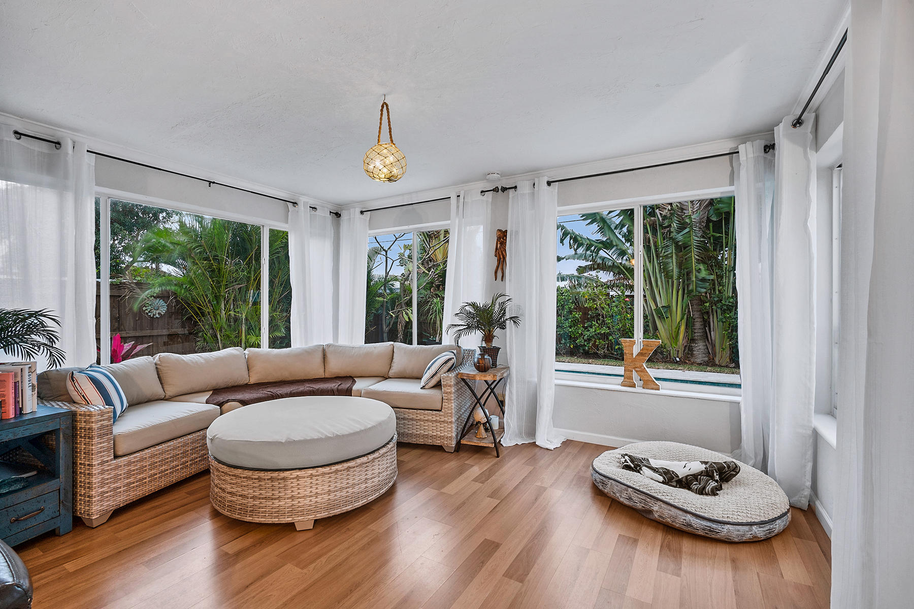 2136 Northeast 4th Avenue Boca Raton, FL 33431 - Photo 11 of 30 Family Room