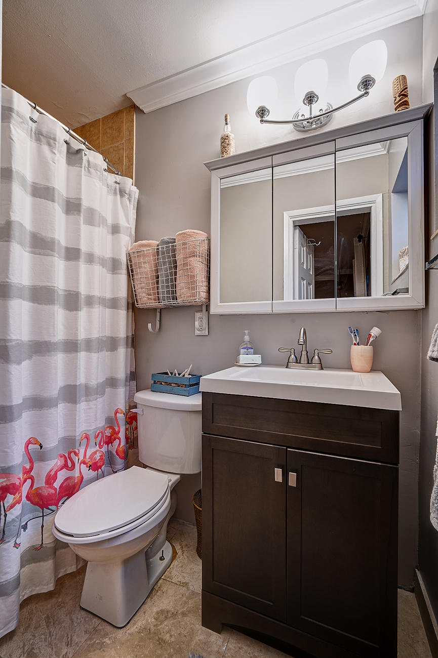 2136 Northeast 4th Avenue Boca Raton, FL 33431 - Photo 15 of 30 Master Bathroom