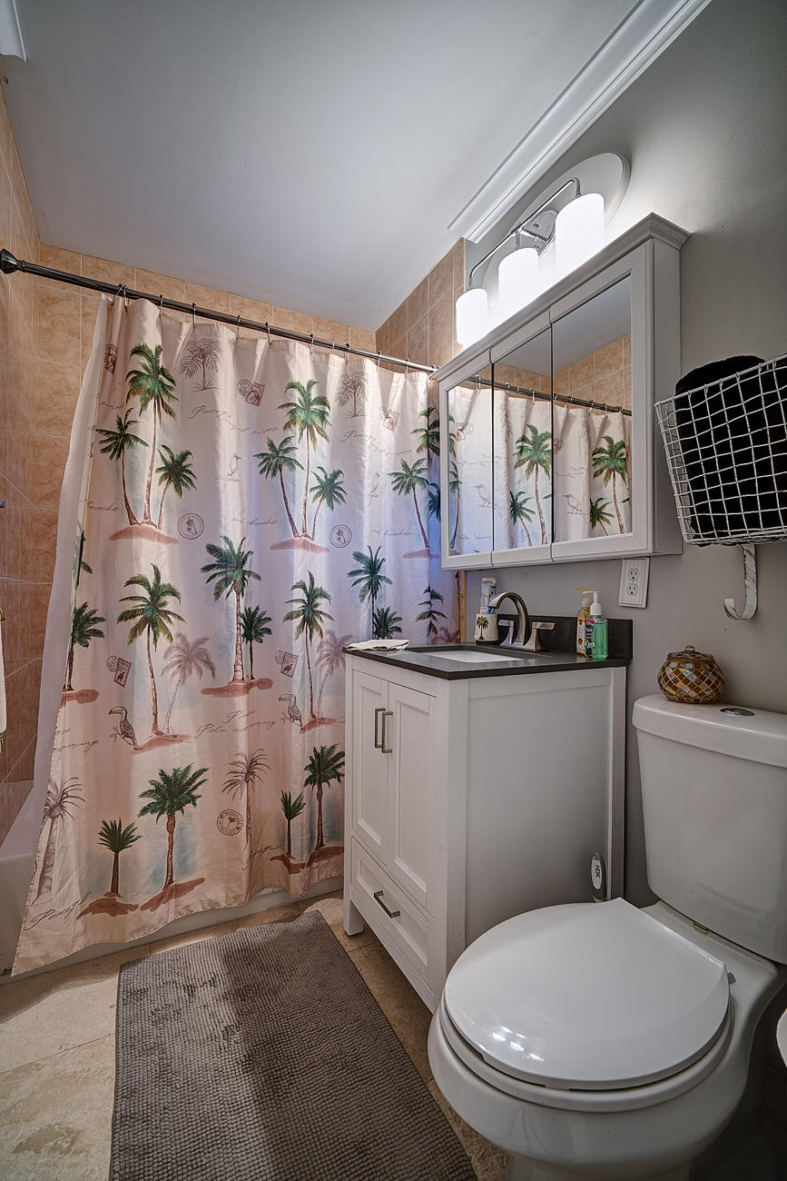 2136 Northeast 4th Avenue Boca Raton, FL 33431 - Photo 16 of 30 Bathroom # 2