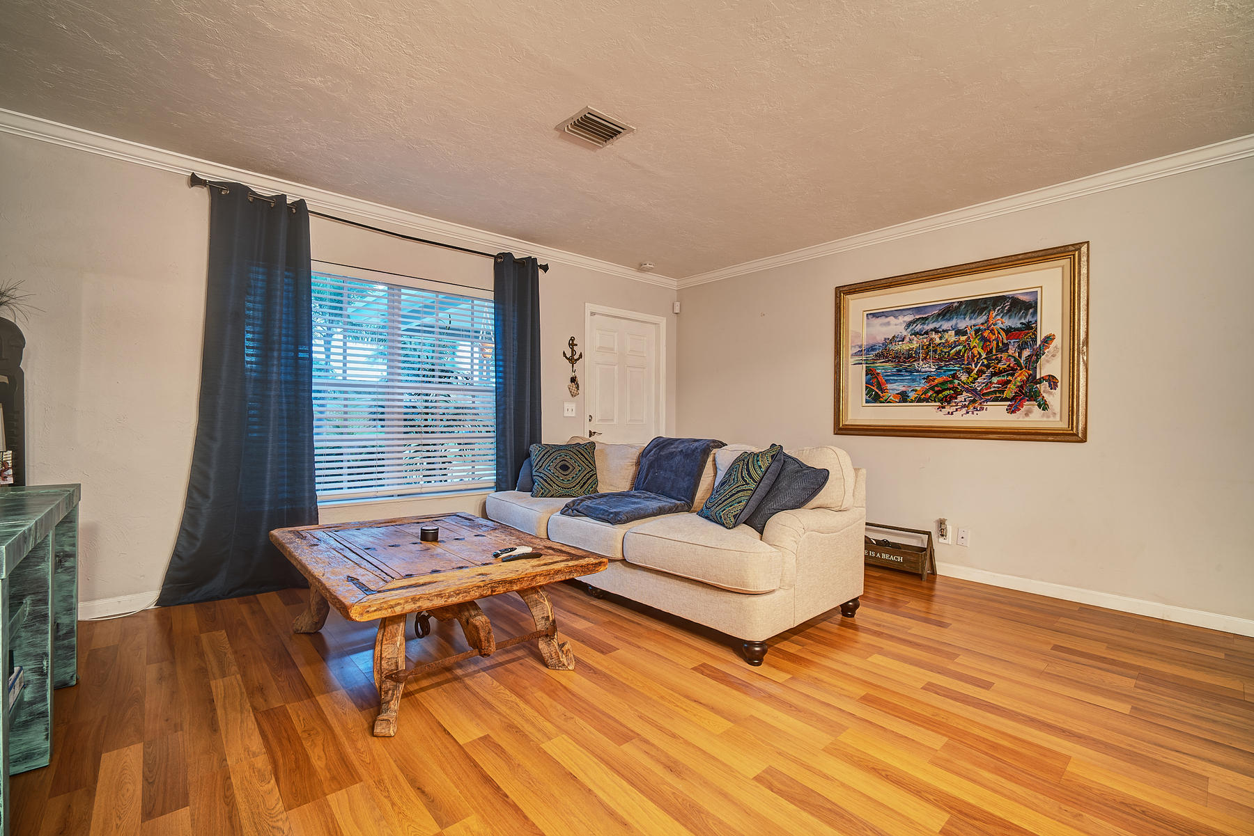 2136 Northeast 4th Avenue Boca Raton, FL 33431 - Photo 10 of 30 Living Room