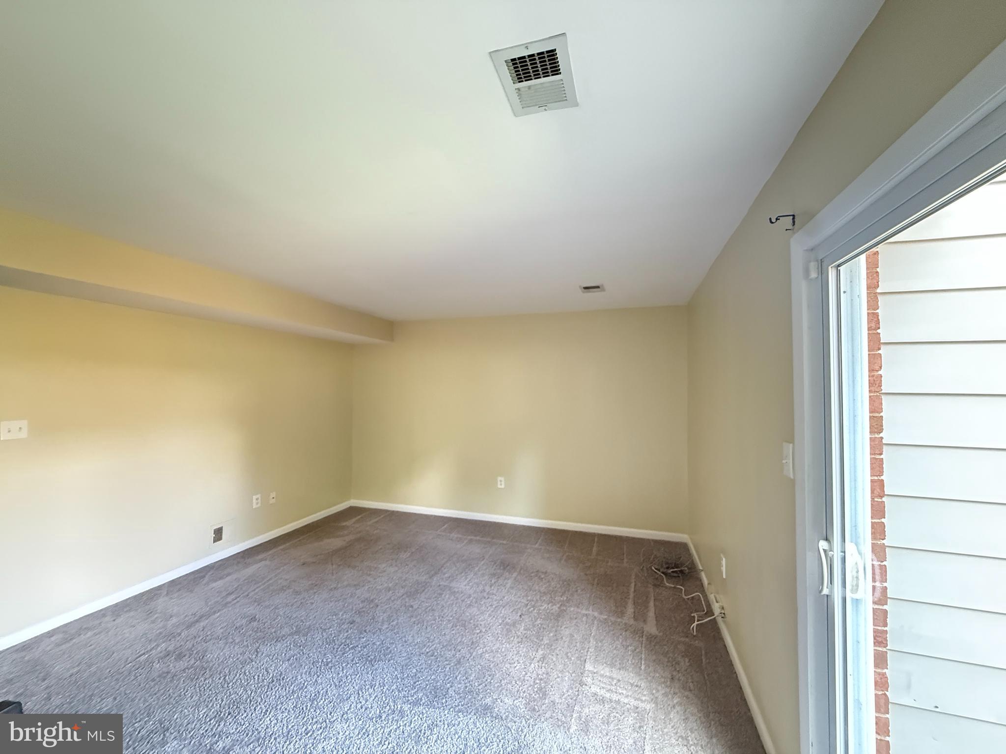 4306 Eileen Court Woodbridge, VA 22193 - Photo 5 of 14