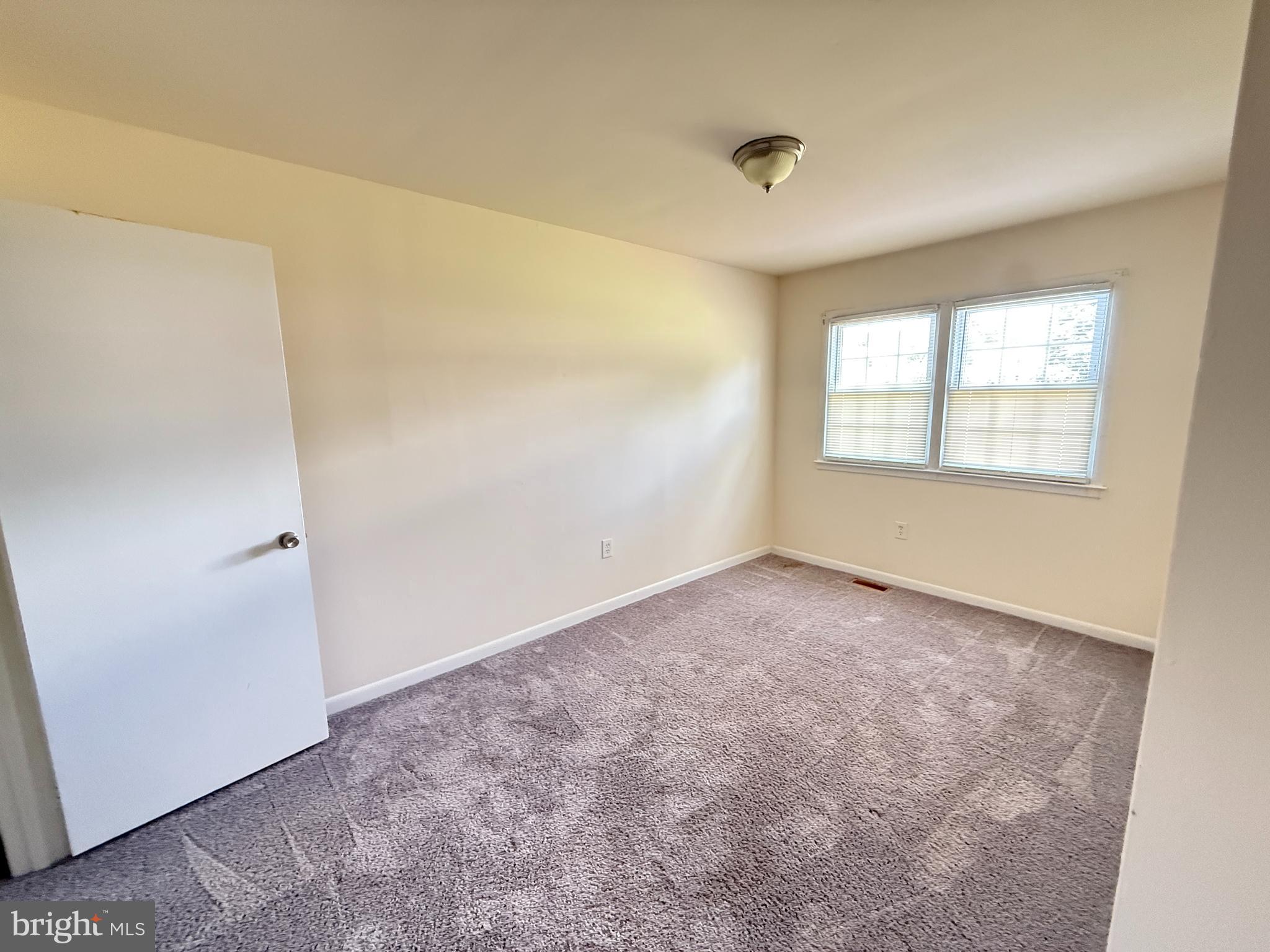 4306 Eileen Court Woodbridge, VA 22193 - Photo 7 of 14