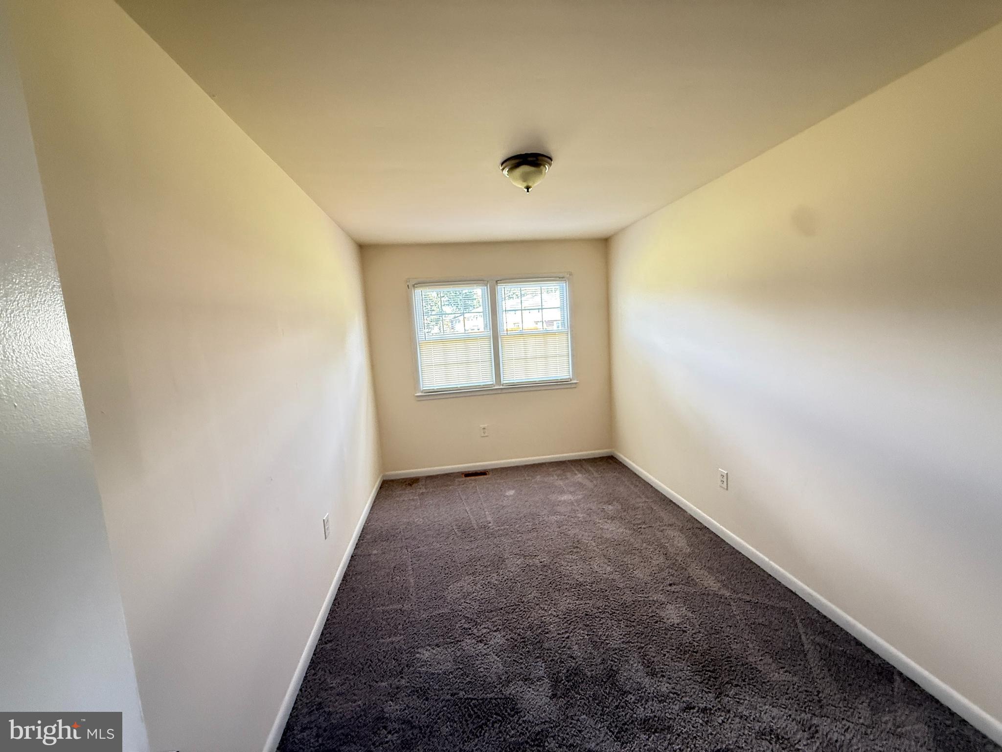 4306 Eileen Court Woodbridge, VA 22193 - Photo 8 of 14