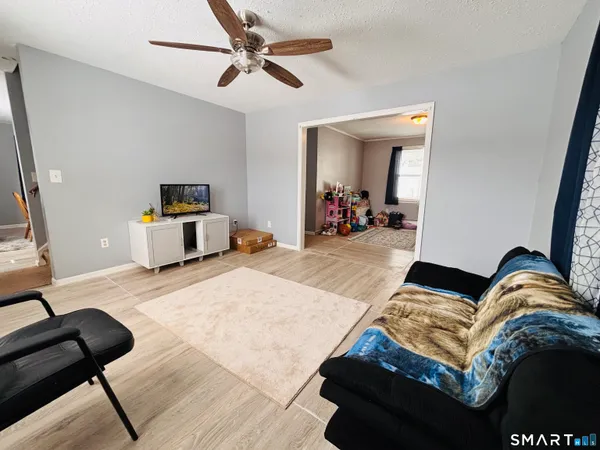 $339,900 | 36 Rte 2a, Preston, CT 06365