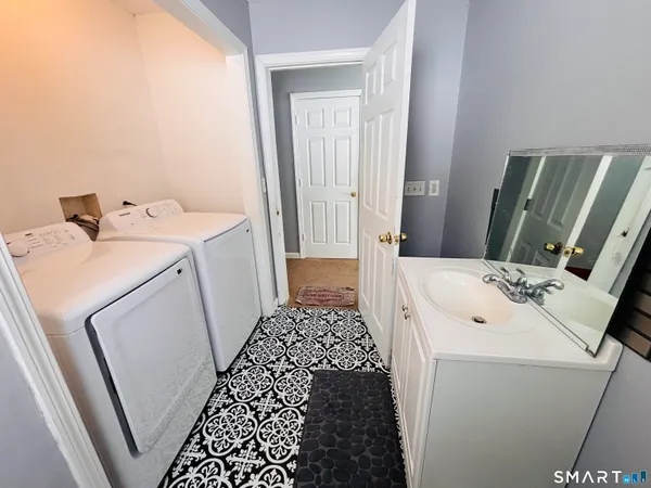 $339,900 | 36 Rte 2a, Preston, CT 06365