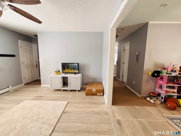 $339,900 | 36 Rte 2a, Preston, CT 06365