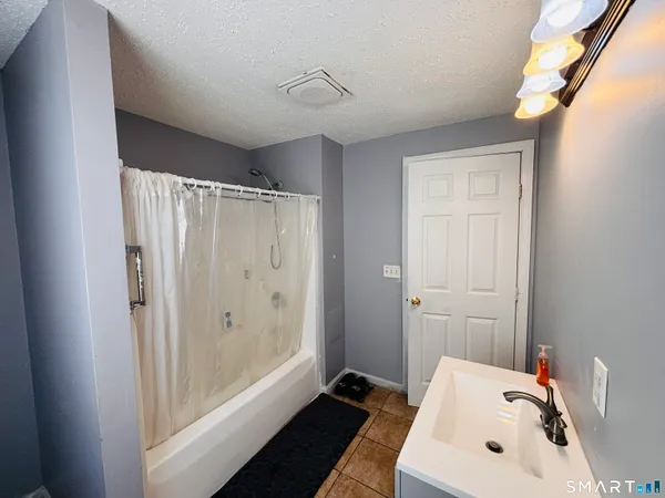 $339,900 | 36 Rte 2a, Preston, CT 06365