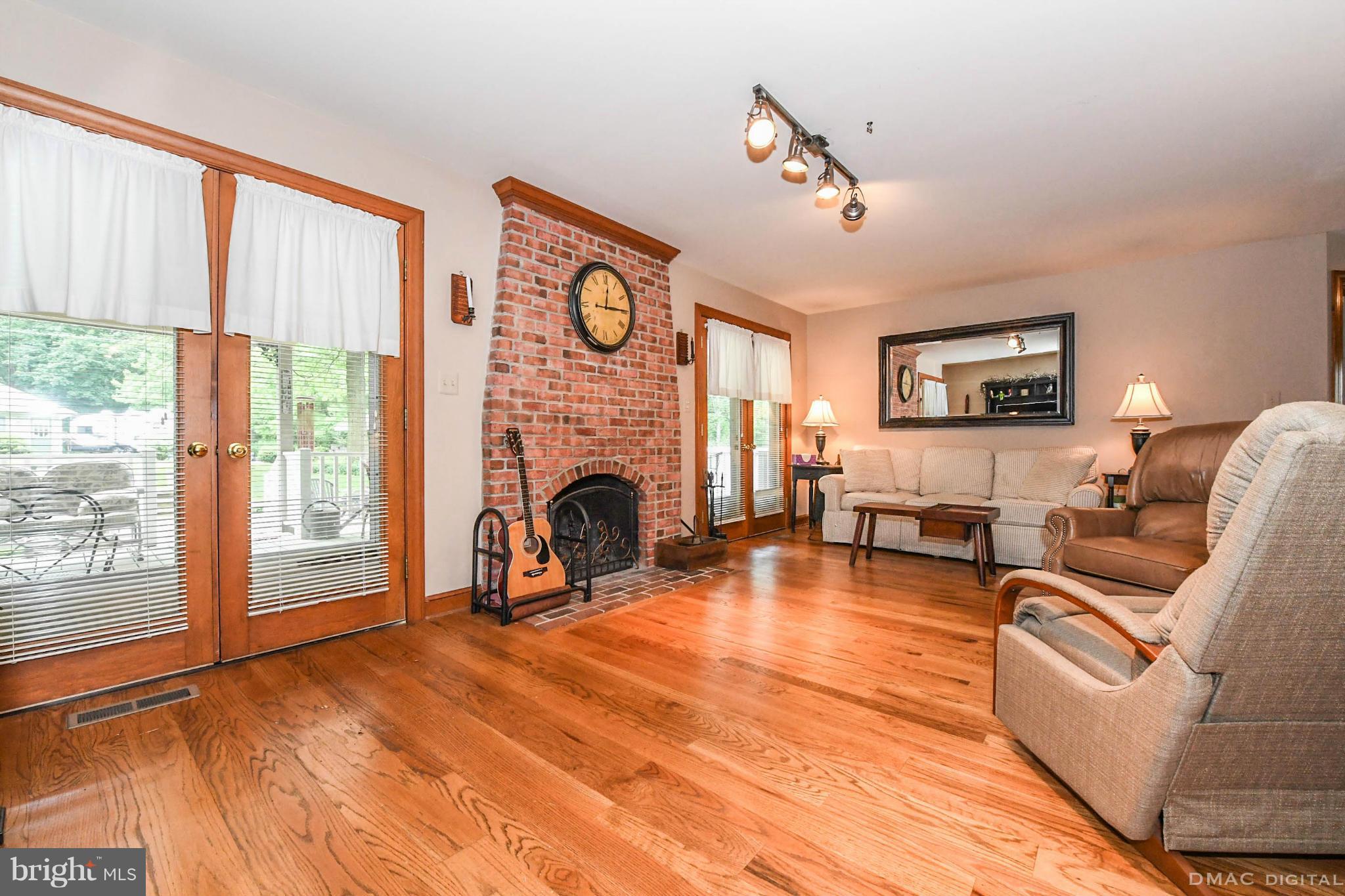 6739 South Clifton Road Frederick, MD 21703 - Photo 12 of 30 Interior (General)