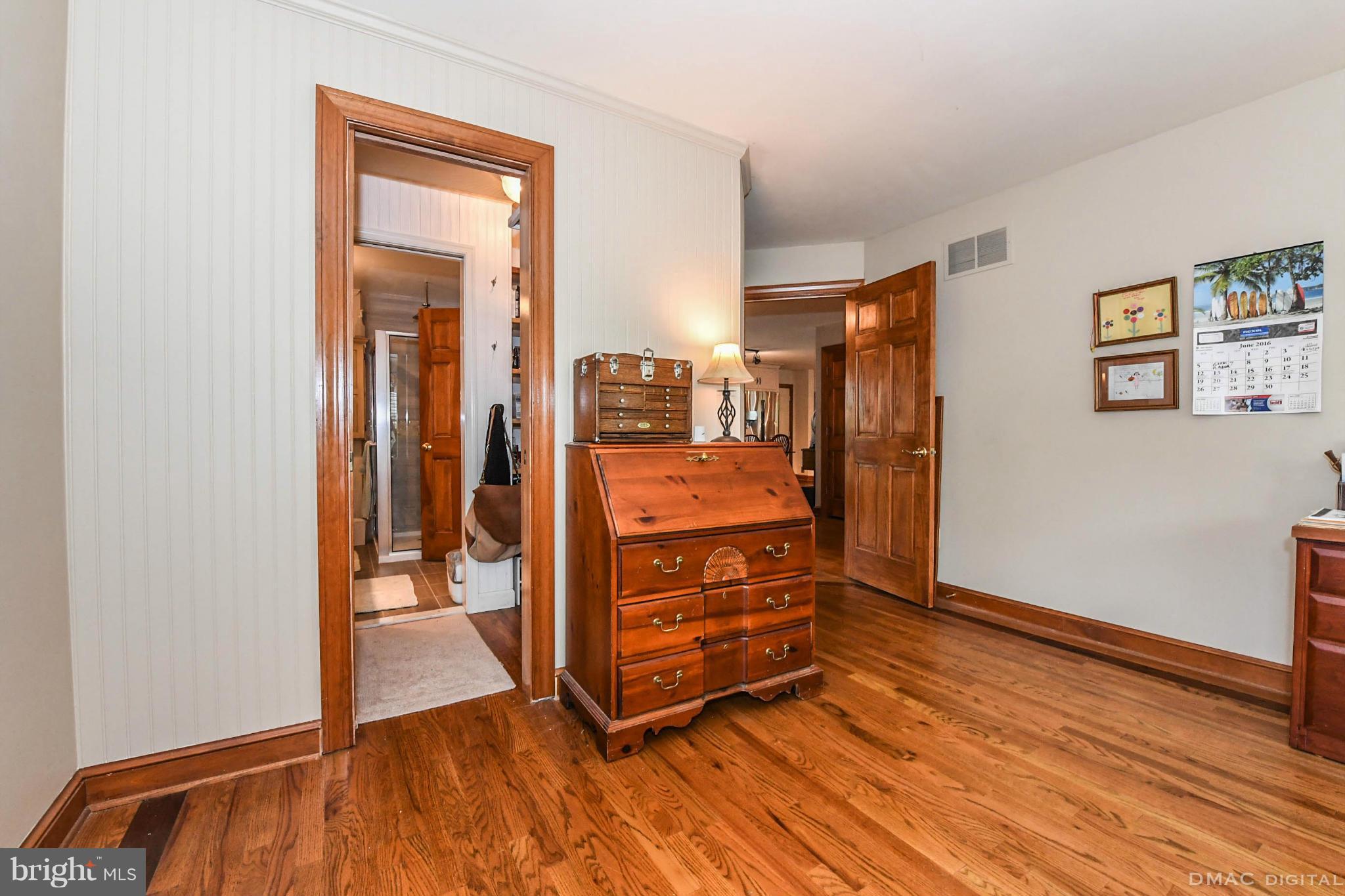 6739 South Clifton Road Frederick, MD 21703 - Photo 4 of 30 Interior (General)