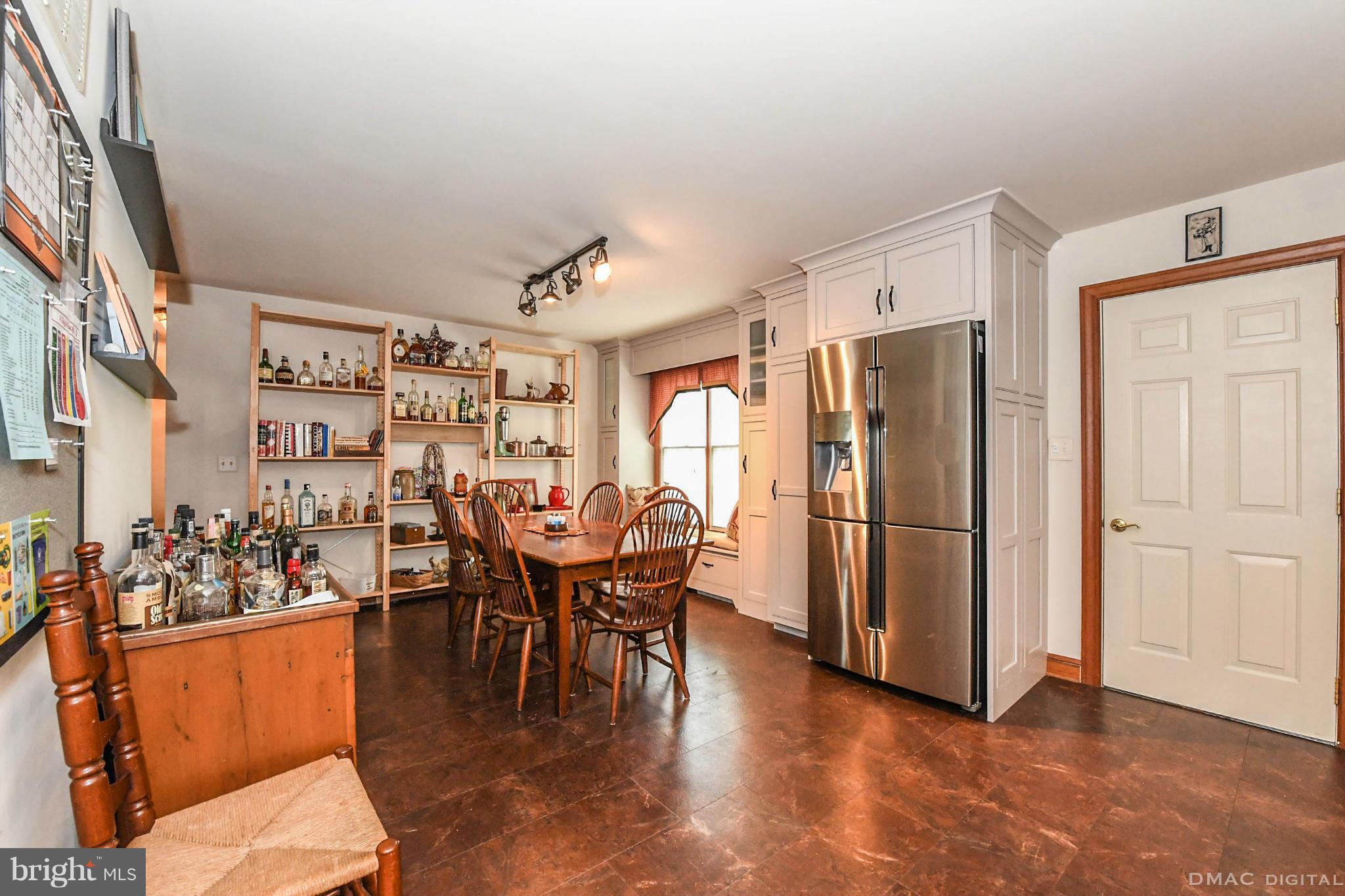 6739 South Clifton Road Frederick, MD 21703 - Photo 8 of 30 Interior (General)