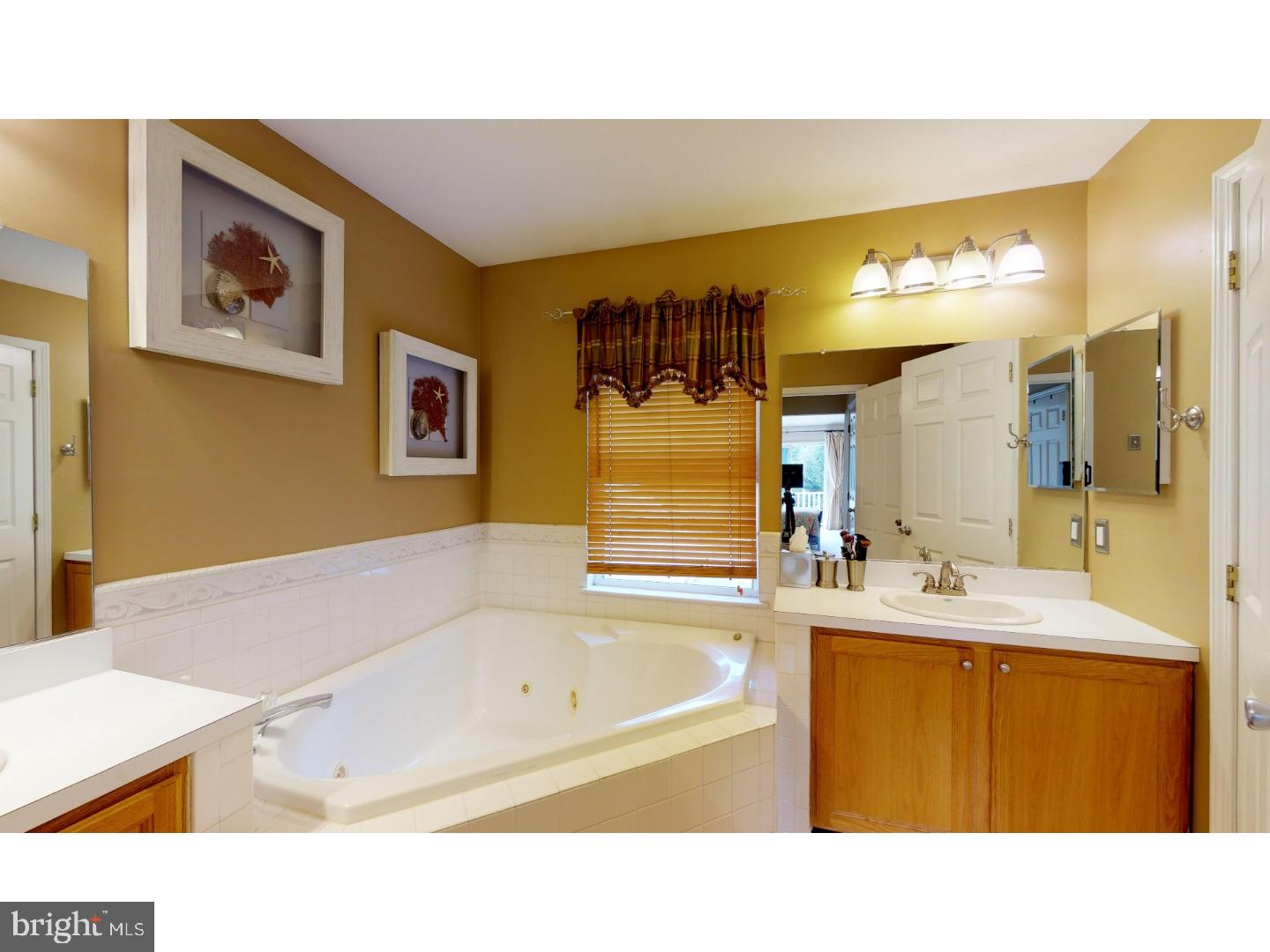 335 Watkins Road Pennington, NJ 08534 - Photo 15 of 17