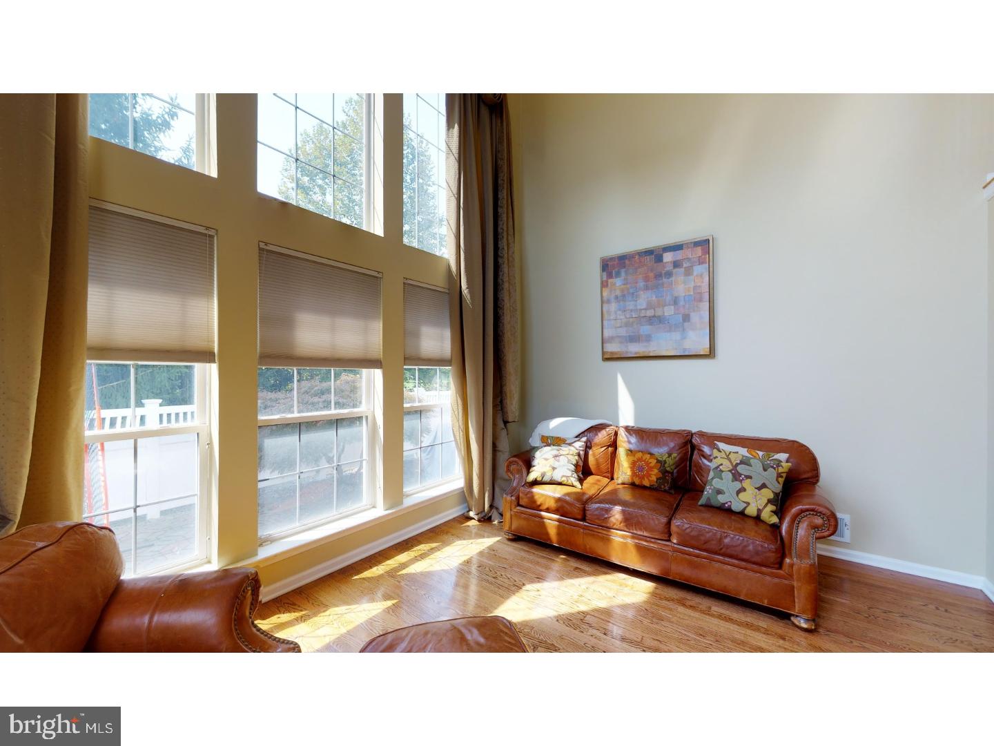 335 Watkins Road Pennington, NJ 08534 - Photo 4 of 17