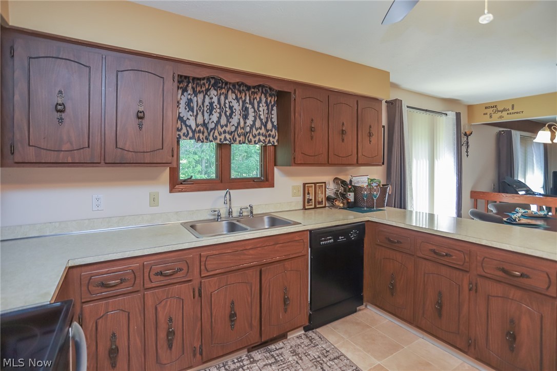 13760 Milo Road Cleveland, OH 44125 - Photo 9 of 33