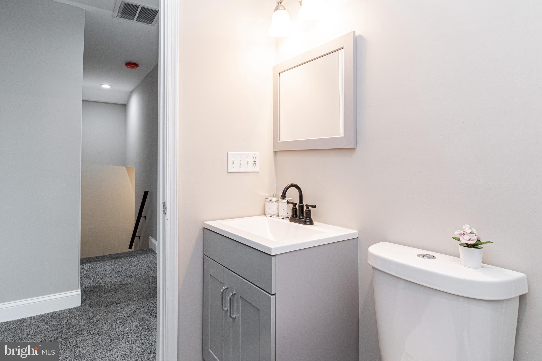 4302 Ridgewood Avenue Baltimore, MD 21215 - Photo 11 of 23 Gallery Image 11