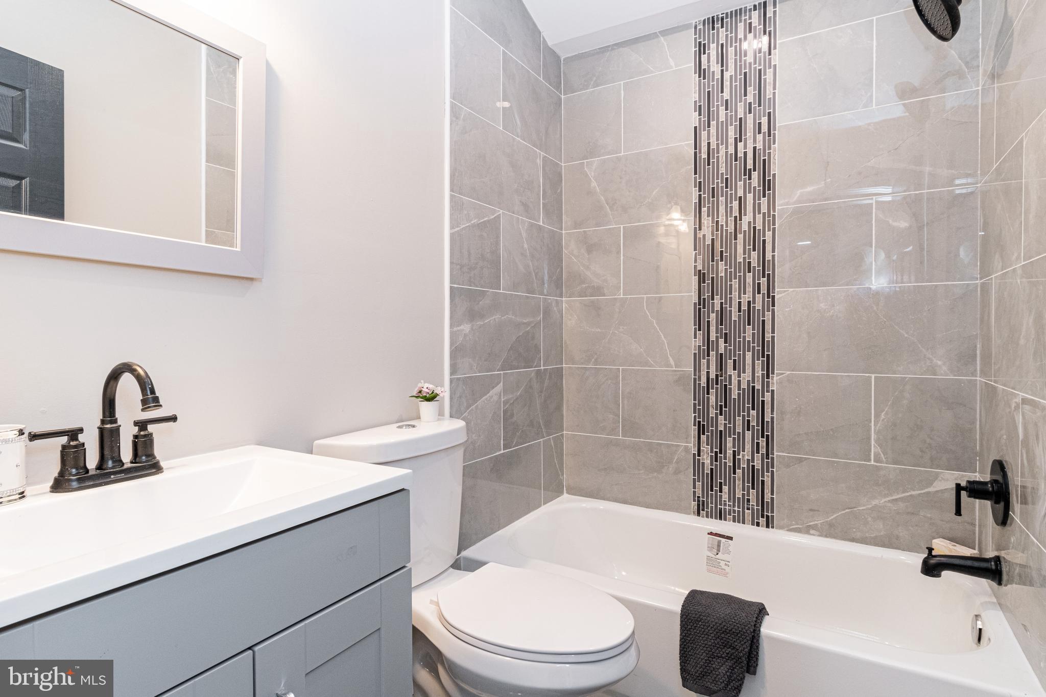 4302 Ridgewood Avenue Baltimore, MD 21215 - Photo 12 of 23 Gallery Image 12