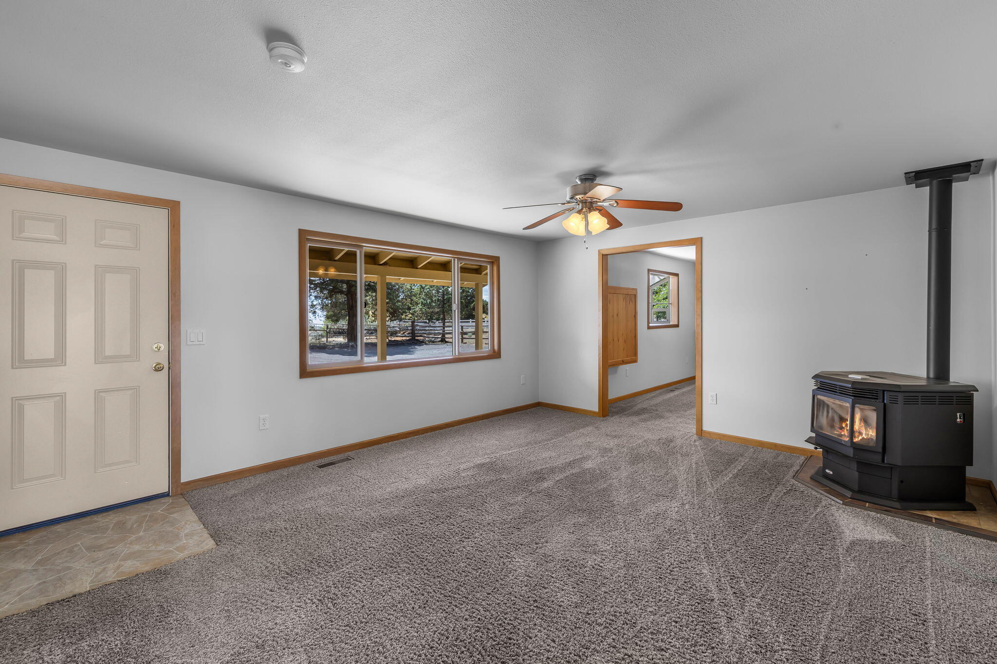 22818 McGrath Road Bend, OR 97701 - Photo 8 of 57 Entry Door
