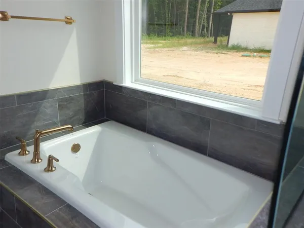 $579,000 | 121 Indian Rock Drive, Gilmer, TX 75645