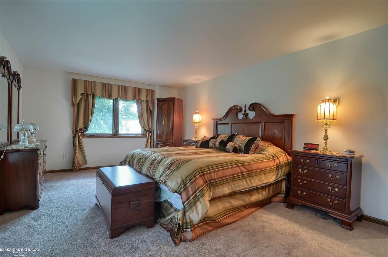 1800 North Adams Road Rochester, MI 48306 - Photo 23 of 43 31386480-22.JPG