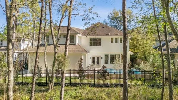 $825,000 | 79 South Crisp Morning Circle, The Woodlands, TX 77382