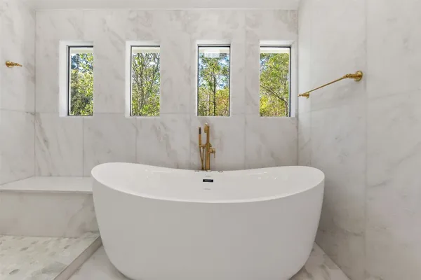 $825,000 | 79 South Crisp Morning Circle, The Woodlands, TX 77382