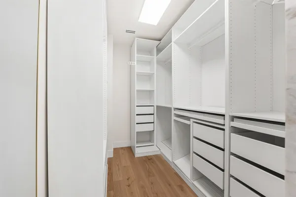 $825,000 | 79 South Crisp Morning Circle, The Woodlands, TX 77382