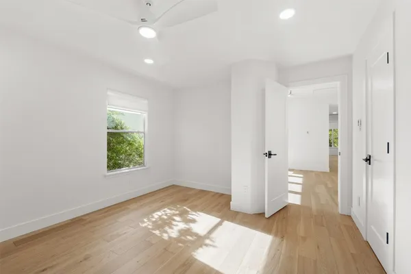 $825,000 | 79 South Crisp Morning Circle, The Woodlands, TX 77382