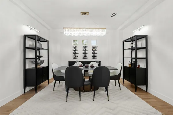 $825,000 | 79 South Crisp Morning Circle, The Woodlands, TX 77382